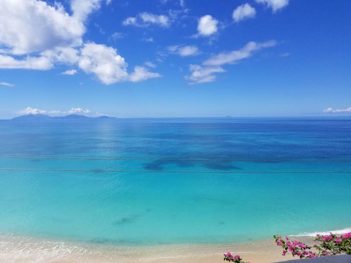 Orrie'S Beach Bar And Hotel Crab Hill Bagian luar foto